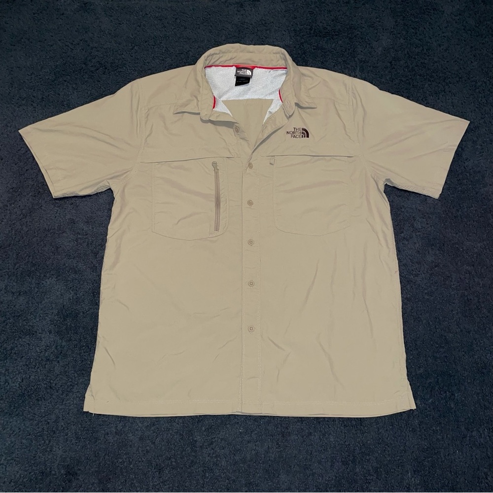 The North Face Men’s Fishing Hiking Short Sleeve Button Down Tan Shirt size M
